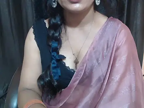 Kudi_Kiyara webcam