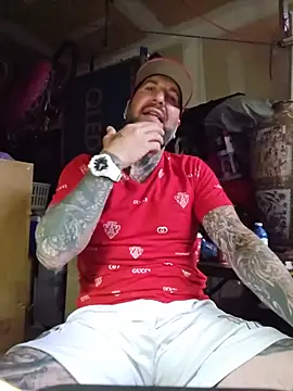 Beardedtattood webcam