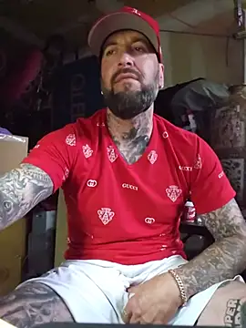 Beardedtattood webcam