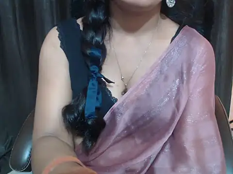 Kudi_Kiyara webcam