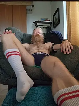 Gingerbeard40 webcam