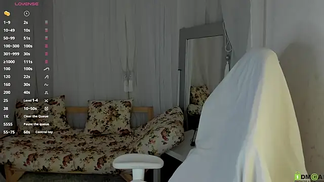 Stacy_River live cam on StripChat
