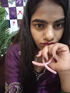 Alisha_Babyy webcam