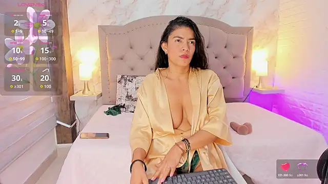 AishaCambell_ webcam