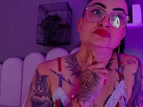 NoeliaSaenz__ webcam