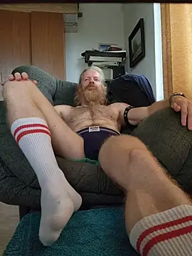 gingerbeard40's live room