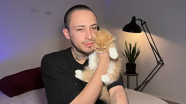 Noah_and_Steven live cam