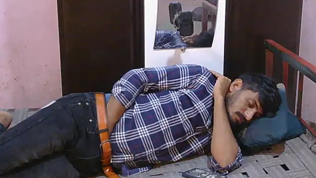 HotXKrish webcam