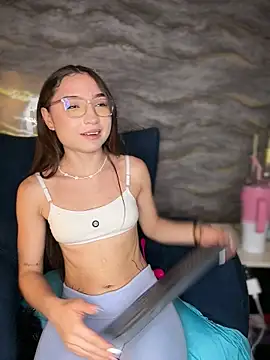 mia_luxor (F teen) - PUSSY PLAY🫣 FINGERING PUSSY🤤🤤