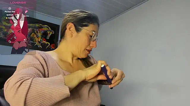 kaylaMinov_ webcam