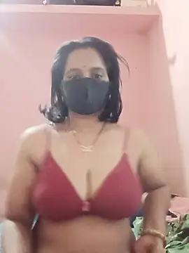 Miss-Dolly07 webcam