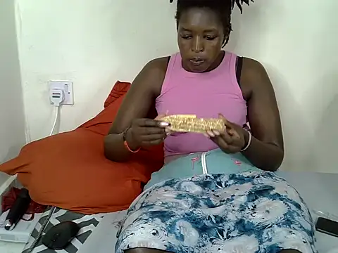 Lorainebabes webcam