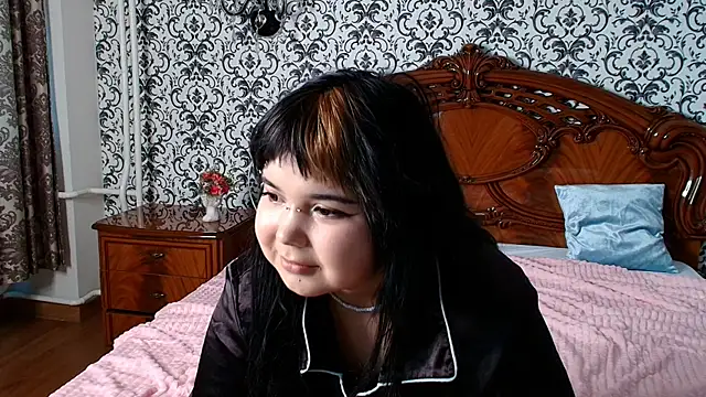 Ember_Rowe webcam