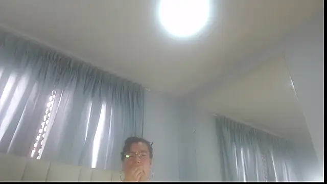 Sallydickinson webcam