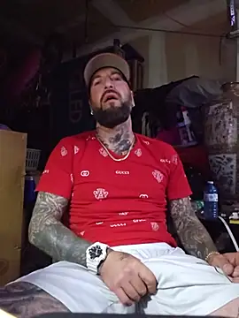 Beardedtattood webcam