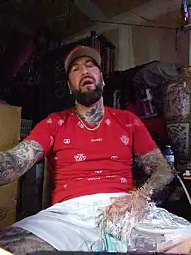 Beardedtattood webcam
