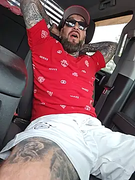 Beardedtattood webcam