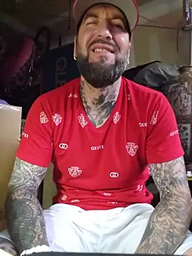 Beardedtattood webcam