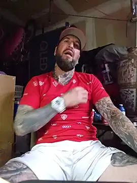 Beardedtattood webcam