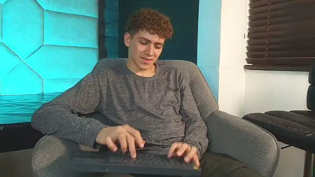 Tyler_Mcrey webcam