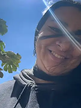 Abril_Luv live cam
