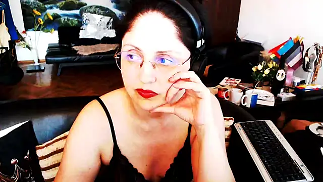 imperatriza (F milf) - I'm only dominant/receiver(NO Stress)