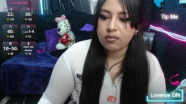 lehia_285 live cam on StripChat