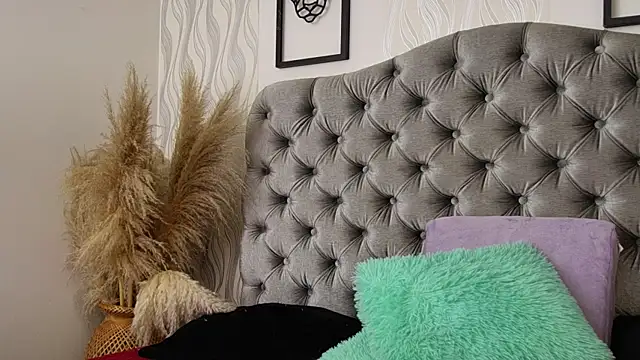 katt_eyes__ webcam