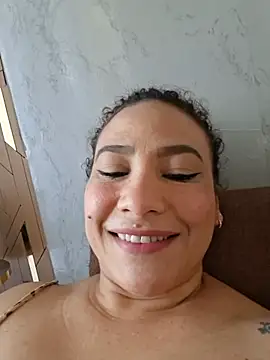 juliramirez (F milf) - Ride a pillow with out bra