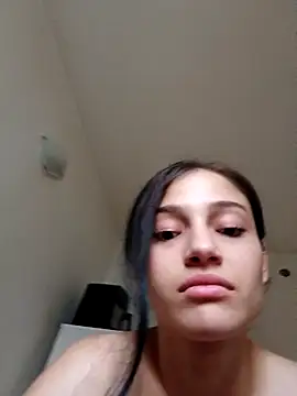 virgin_pussy_love's live room