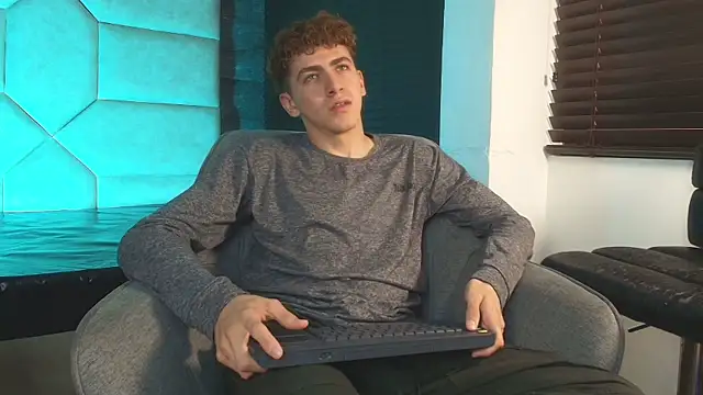 Tyler_Mcrey webcam