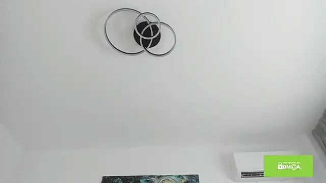 ToxicAnne webcam