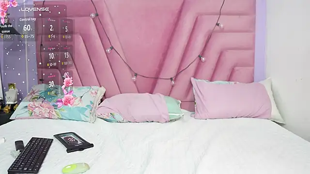 hornybarelylegalgirl webcam