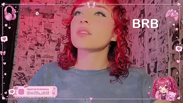NickiYoung webcam