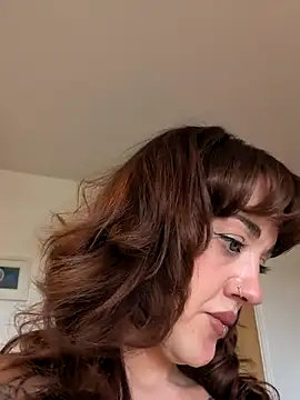 Petite_Juicy_Olive webcam