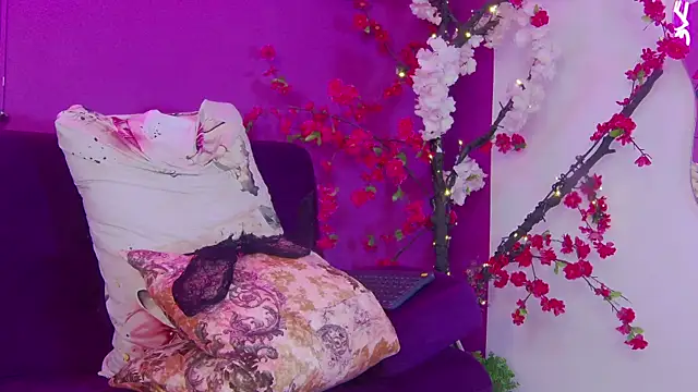 Daliana_Gounbolt webcam