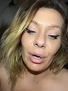 KrisKkiki webcam