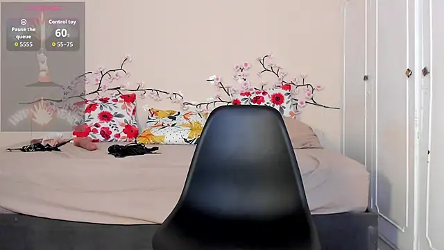 zarek_lux webcam