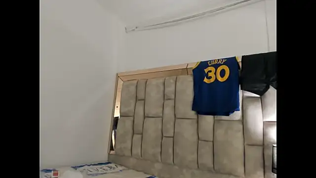 Titan_Moreno_ webcam