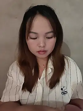 Mina_xYx webcam