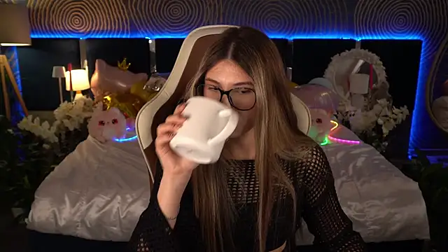 Talia_Blakwood webcam