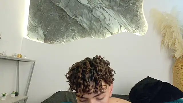Monyel_Blake webcam
