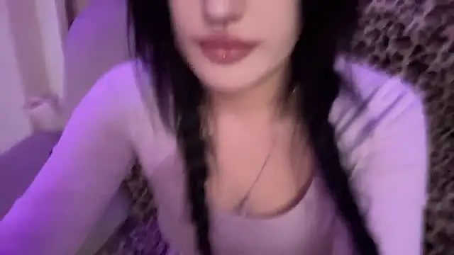 MaikaSwweet webcam