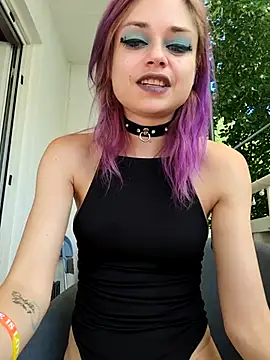 TeenKinkyBanana webcam