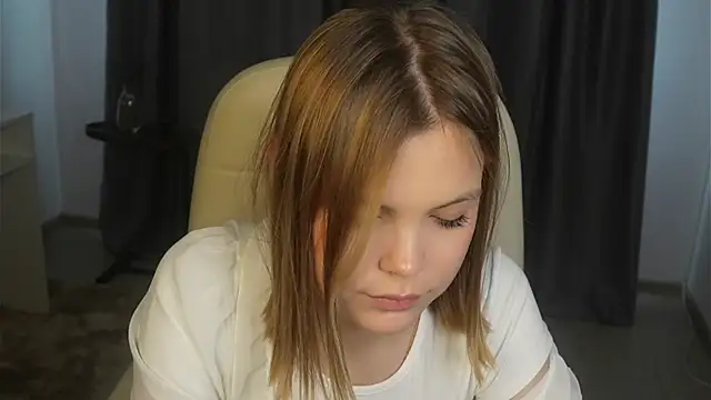 EunicePhurrough webcam