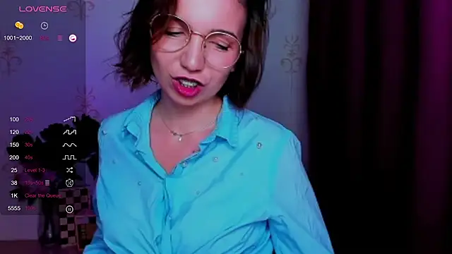 KindHazelHere_ webcam