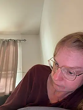 Live webcam thumbnail of jannis1992 featuring #interactive-toys, #hd and #mobile