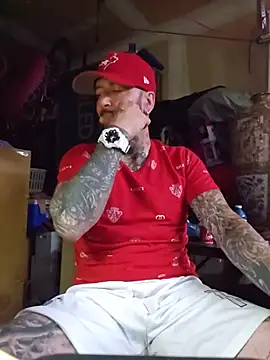 Beardedtattood webcam