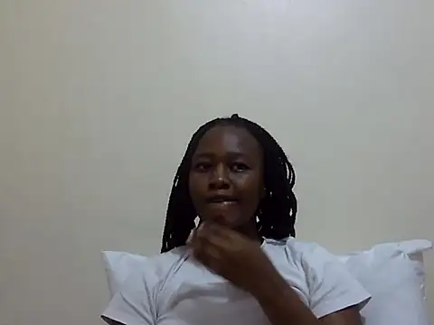 Miniature de la webcam en direct de Petite_Ebony10 avec #ebony