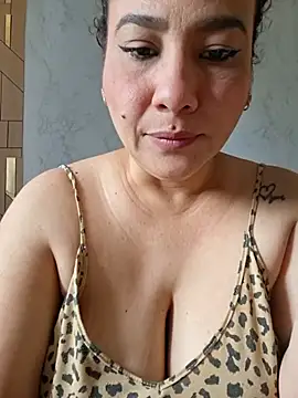 JuliRamirez webcam